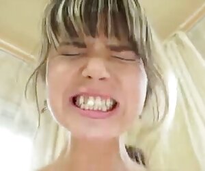 Gia đình làm tình dưới phim sex chơi gái mới lớn nước hồ bơi