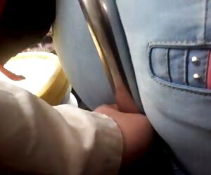 Một sinh viên sex mới không che trẻ tuổi đã được đưa đến khu rừng và sau đó hai trống