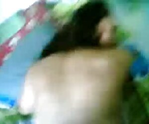 Trẻ, tóc đẹp quyến rũ nhảy ở phía trước phim sex mẹ con mới của những máy ảnh, sau đó cho thấy cô L.