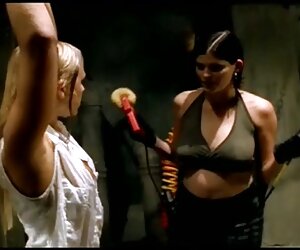 Nóng, cao đẳng cho phép cô làm tình với một người sex mới hay đàn ông với một rung