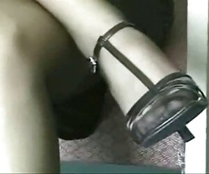 Một người phụ nữ xấu vào thứ hai sex han moi để đi vào camera