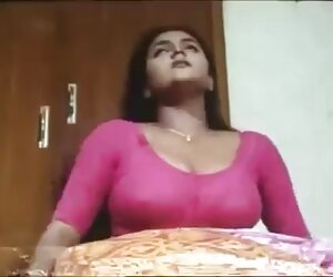 Các cô gái trẻ trong thư viện jav mới ra