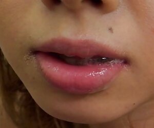 Không chỉ là một người phụ nữ, nhưng một, trên thực tế, trong tình xnxx vo moi cuoi dục.